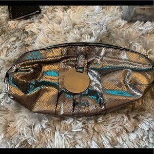 GUSTTO genuine leather clutch silver metallic snakeskin